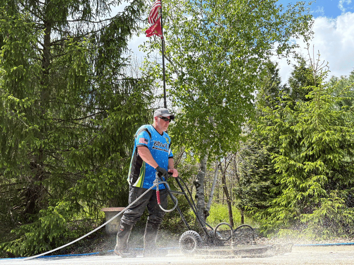 Concrete Cleaning Service in Fort Wayne, IN Restores Driveway and Walkways